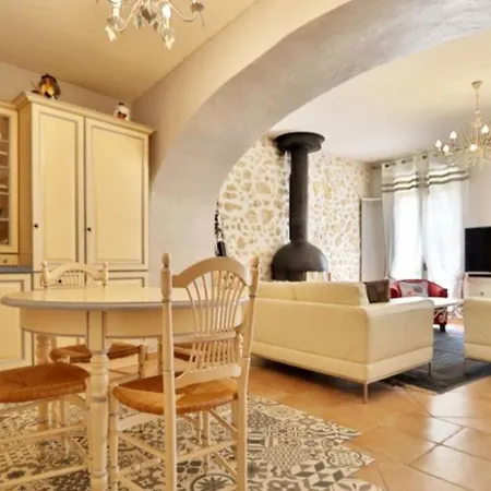 Des Vignerons Сasa de vacaciones Salles-dʼAude